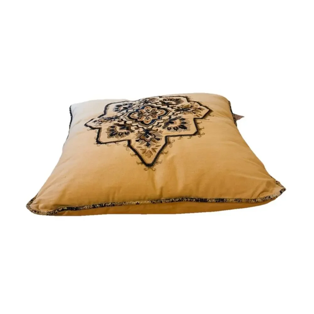 MADISON PARK Embroidered Throw Pillow With Piping 20” X 20” EUC 3588-20